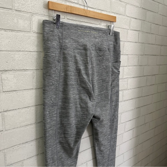 VICTORIA’S SECRET Gray Side Pocket 7/8 Length Leggings - Picture 8 of 10